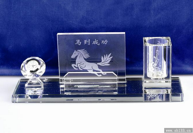 商务水晶台历
